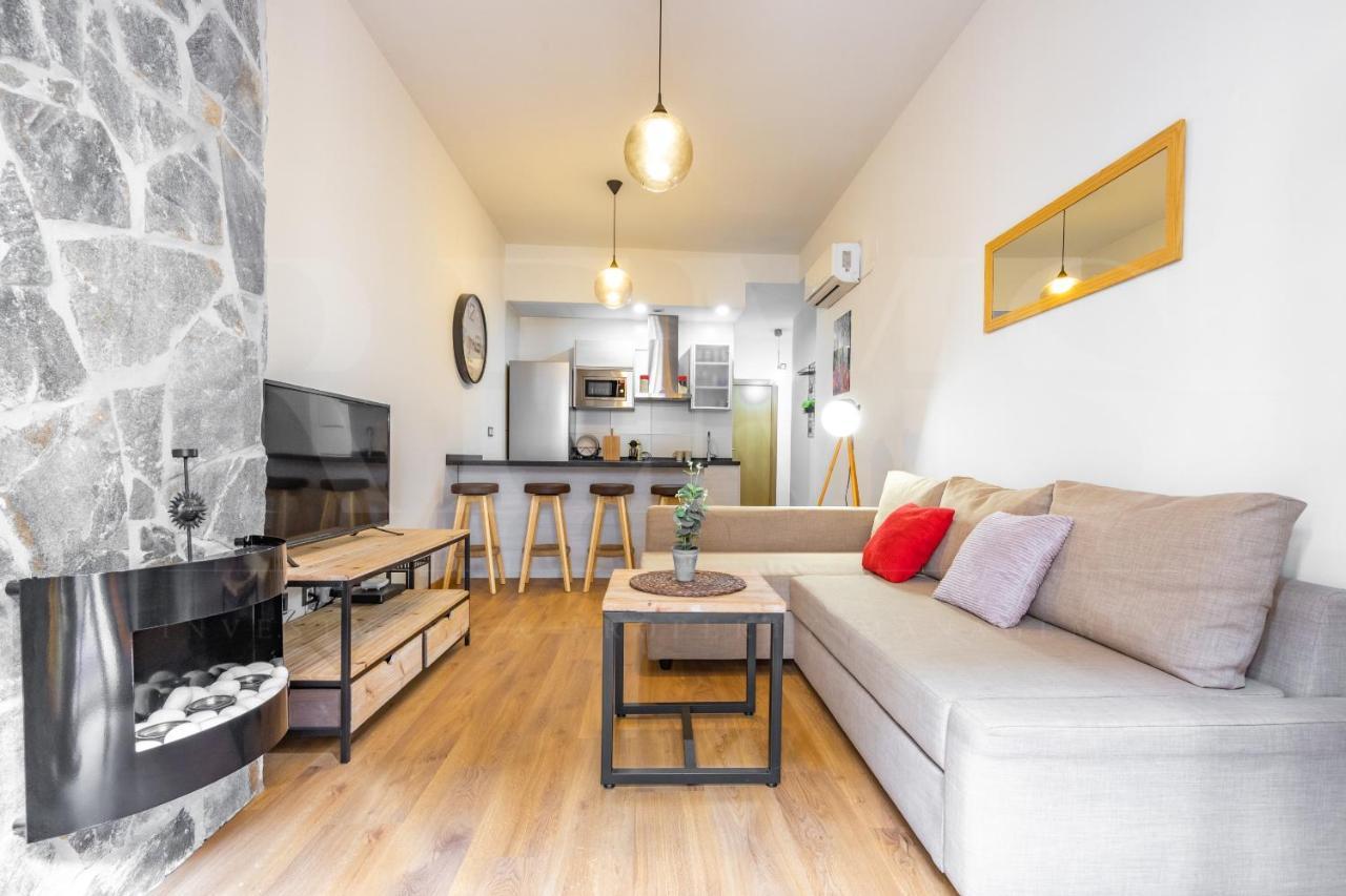 Appartement Cozy Flat With Common Pool & Parking - Center By Rems à Málaga Extérieur photo